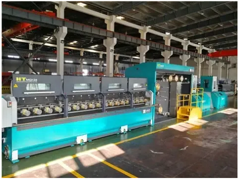 ¿Cómo aumenta la eficiencia de producción de cables de una máquina de dibujo de múltiples cableas?