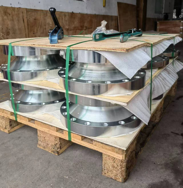 Brida de acero de mecanizado personalizado de zinc para zinc pesado para 125 kgs para el sistema de control de flujo