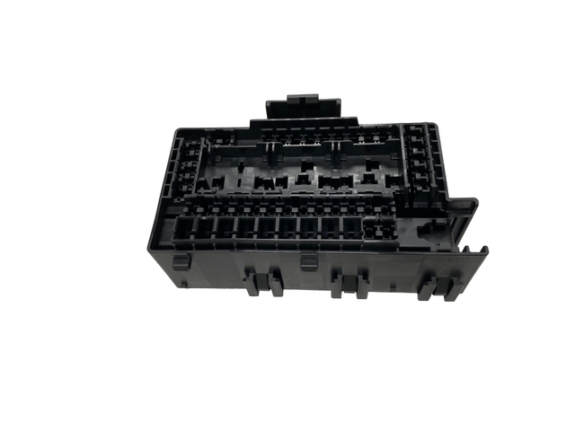 Servicios de inyección Piezas automáticas para el cuerpo de la caja de fusibles